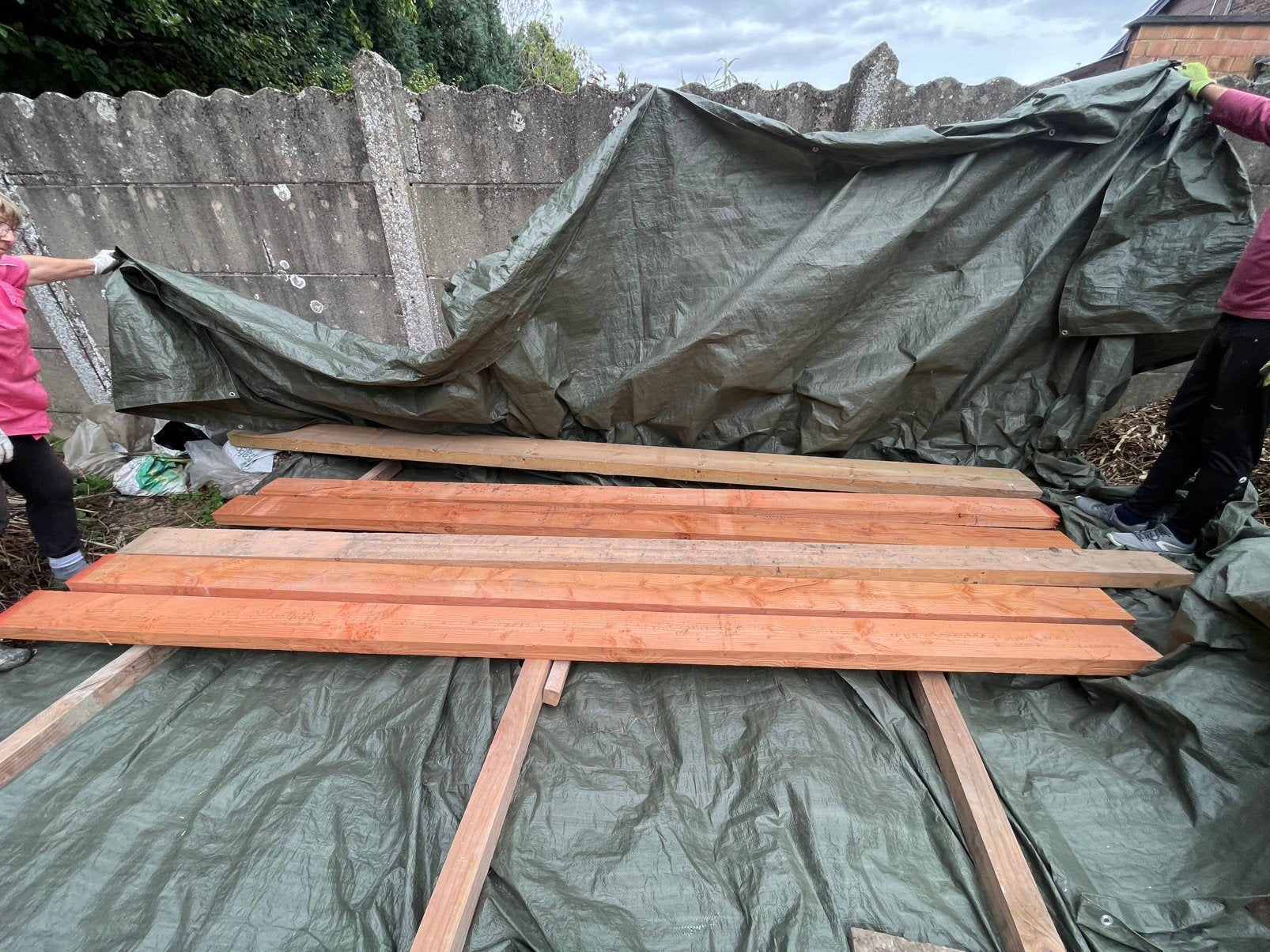 Lot de 5 poutres en bois SRN, Bricolage & Construction, Enlèvement, Utilisé, 300 cm ou plus, Poutre