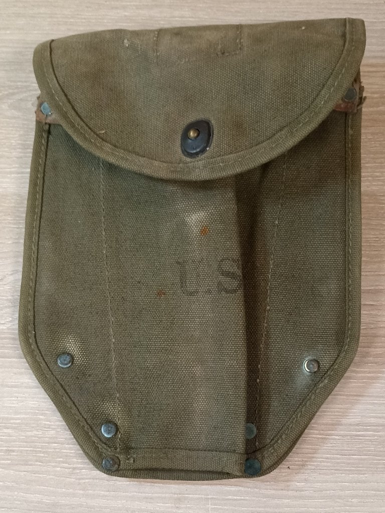 Housse de pelle pliante US M-1943 originale datée 1944 ww2, Envoi, Armée de terre, Autres types