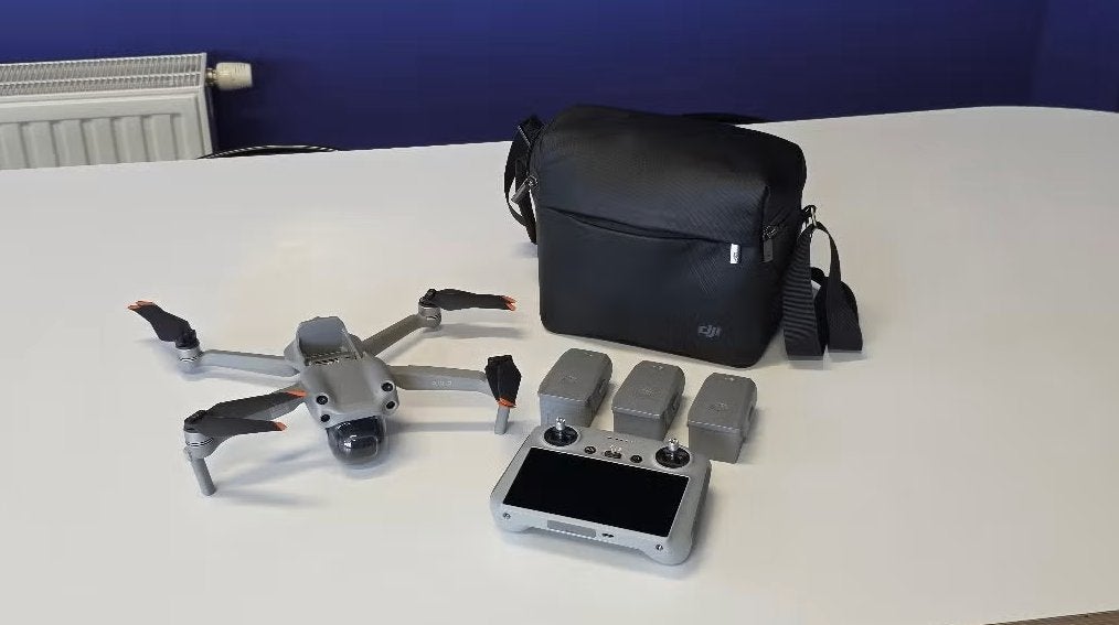 Combo Fly More de DJI Air 2S (avec contrôleur /télécommande), Drone avec caméra, 250 à 900 g, Enlèvement ou Envoi, Qualité supérieure