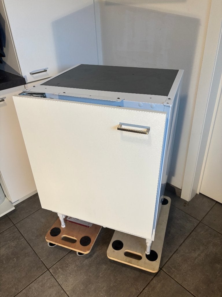 Inbouw ijskast, Elektronische apparatuur, Gebruikt, 60 cm of meer, 100 tot 150 liter, Energieklasse A of zuiniger