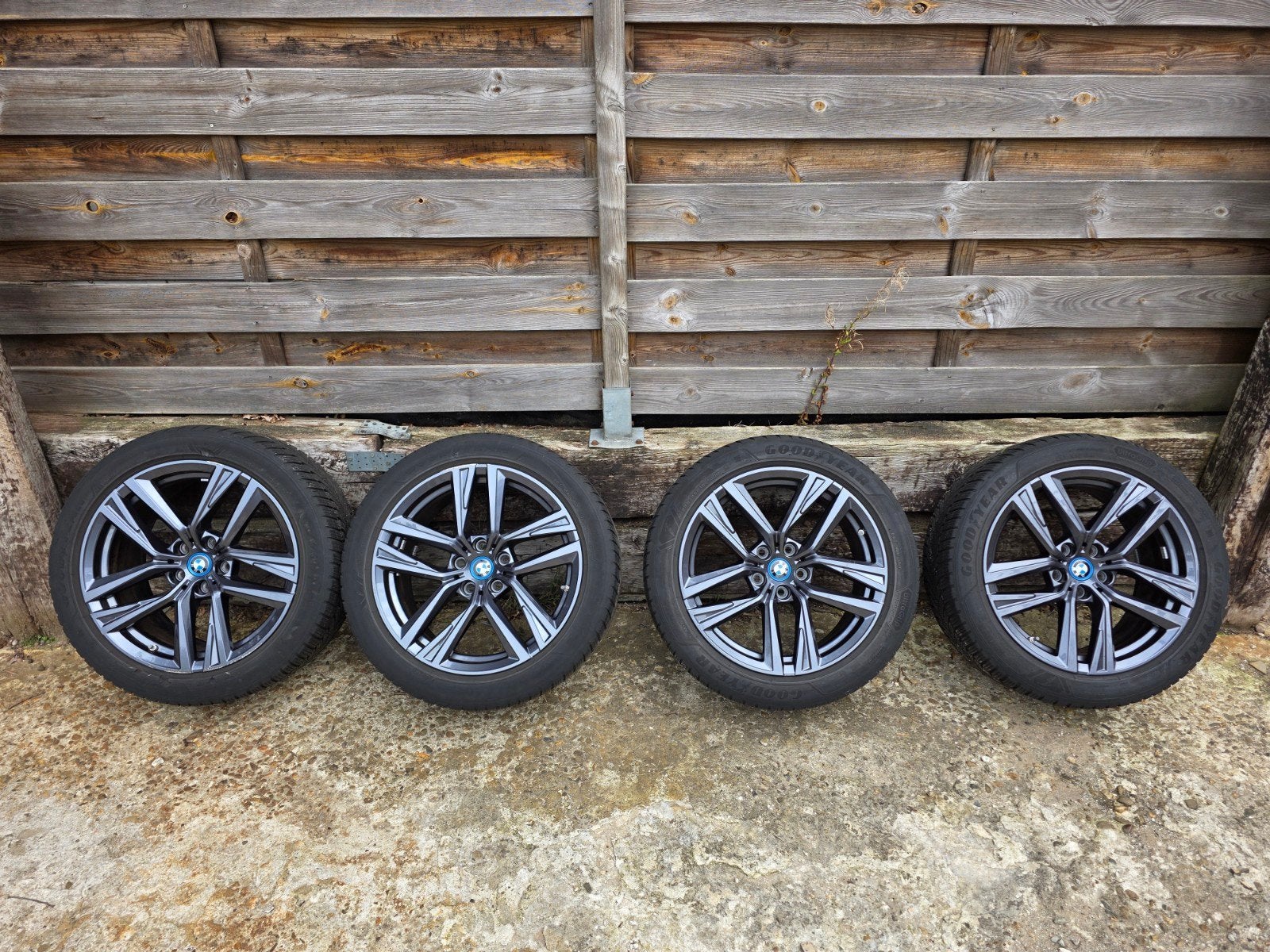 Kit hiver Goodyear pour jantes BMW 18" i4 G26 G30 G20, Autos : Pièces & Accessoires, Véhicule de tourisme, Enlèvement, Utilisé
