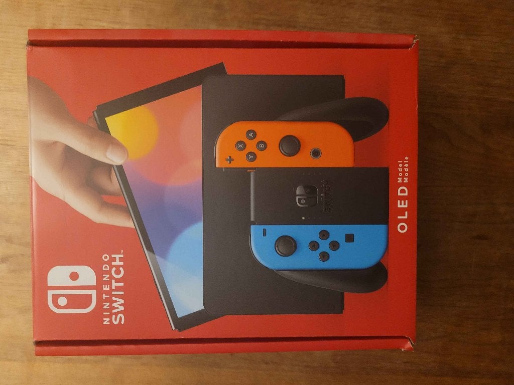 Nintendo Switch OLED compleet + Pokémon Brilliant Diamond, Games en Spelcomputers, Met games, Met 2 controllers, Zo goed als nieuw