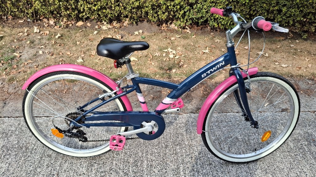 Zeer mooi 24 meisjesfiets WEINIG GEBRUIKT = als NIEUW - €100, Fietsen en Brommers, Ophalen, 24 inch, Velgrem, Zo goed als nieuw