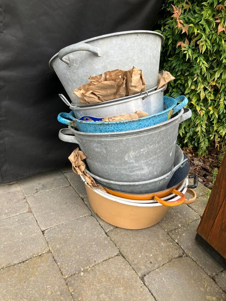 Zinken en emaille kommen., Tuin en Terras, Ophalen, Gebruikt