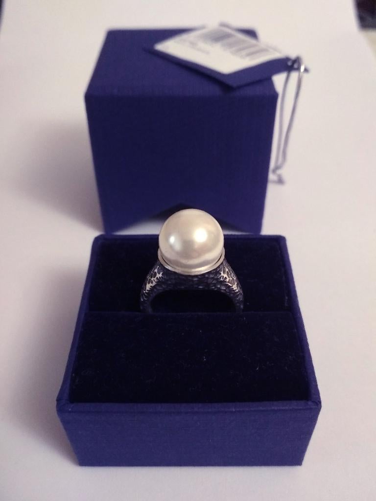 Bague en argent ornée d'une grosse perle sphérique, Neuf, 18 à 19, Femme, Avec perle