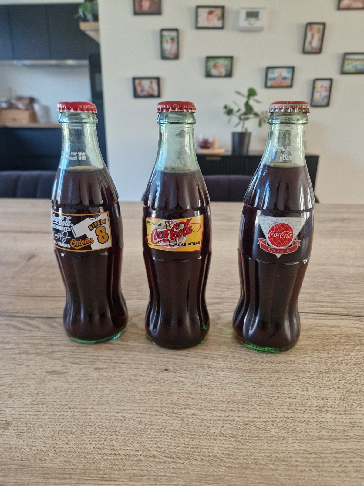 set van drie cola contour- flesjes, Hobby en Vrije tijd, Ophalen of Verzenden, Zo goed als nieuw