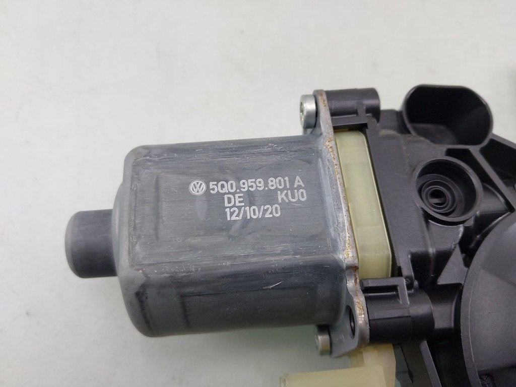 MOTEUR LEVE VITRE ELECTRIQUE Volkswagen Golf VIII (CD1), Autos : Pièces & Accessoires, Utilisé, Volkswagen