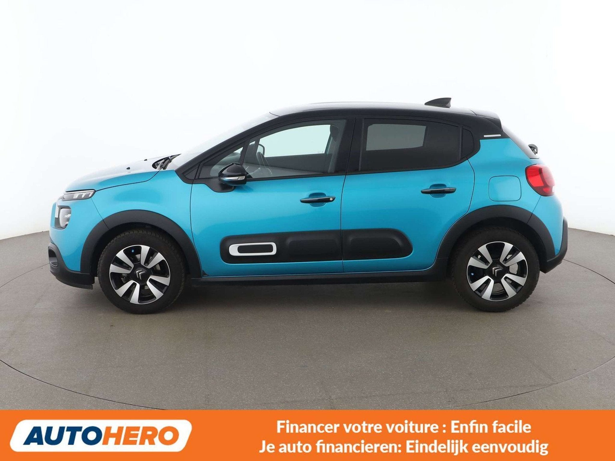 Citroën C3 1.2 PureTech Shine (bj 2023), Auto's, Voorwielaandrijving, Stof, Gebruikt, Euro 6