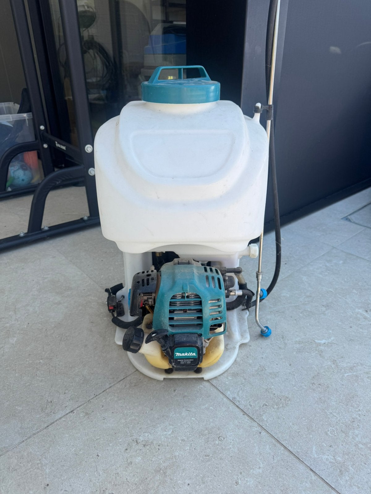 Makita rugsproeier EVH2000, Ophalen, Zo goed als nieuw