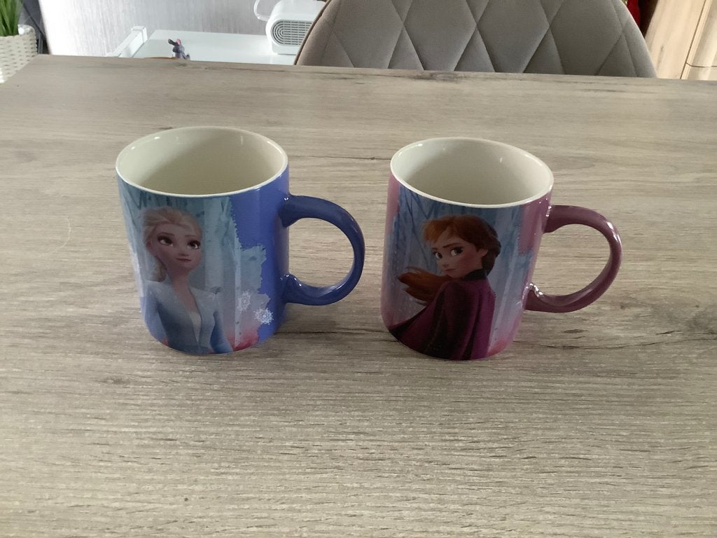 Ensemble de tasses Disney Frozen II (nouveau) (9 cm), Enlèvement ou Envoi, Autres personnages, Neuf, Service