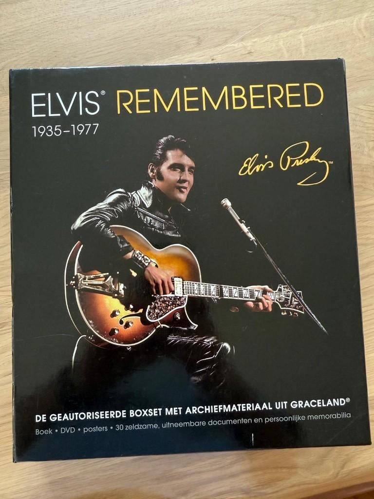 Elvis Remembered 1935–1977 – Complete Graceland Box, Boeken, Ophalen, Zo goed als nieuw, Artiest