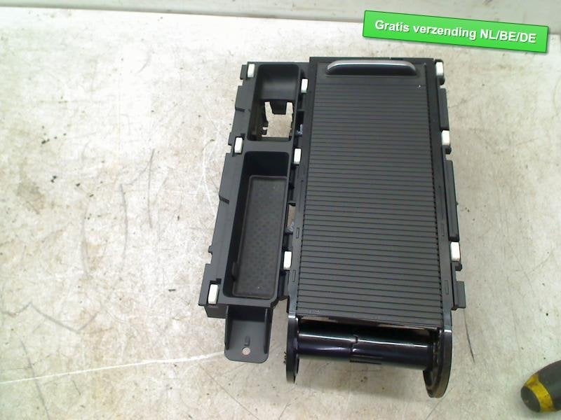 BEKERHOUDER Volkswagen Passat Variant (3G5) (3G0862531), Gebruikt, Volkswagen, Volkswagen AG, Kundenbetreuung@volkswagen.de