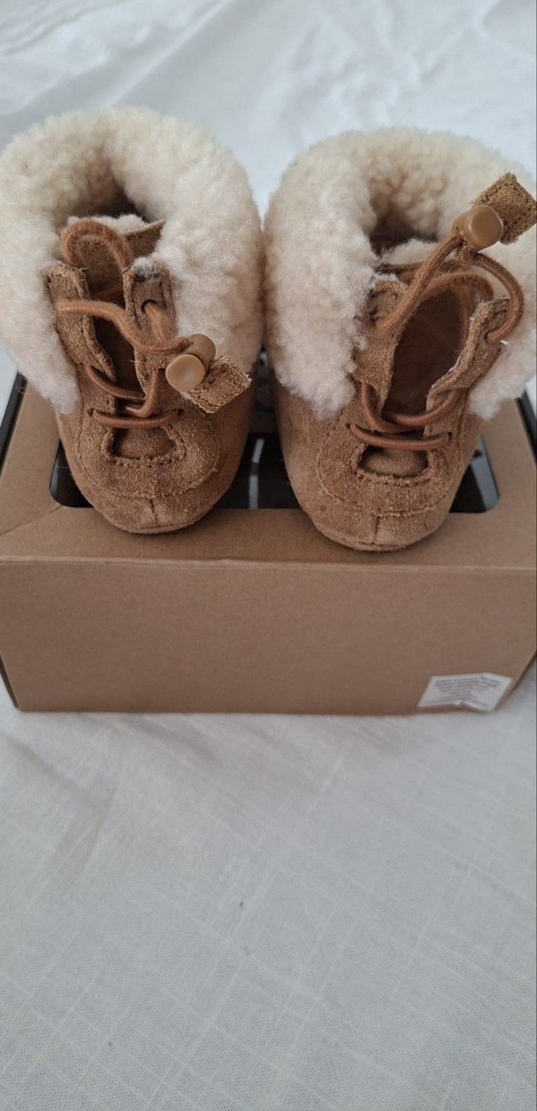 Originele Ugg schoentjes, 6-12 maanden, Schoentjes, UGG, Ophalen of Verzenden, Zo goed als nieuw