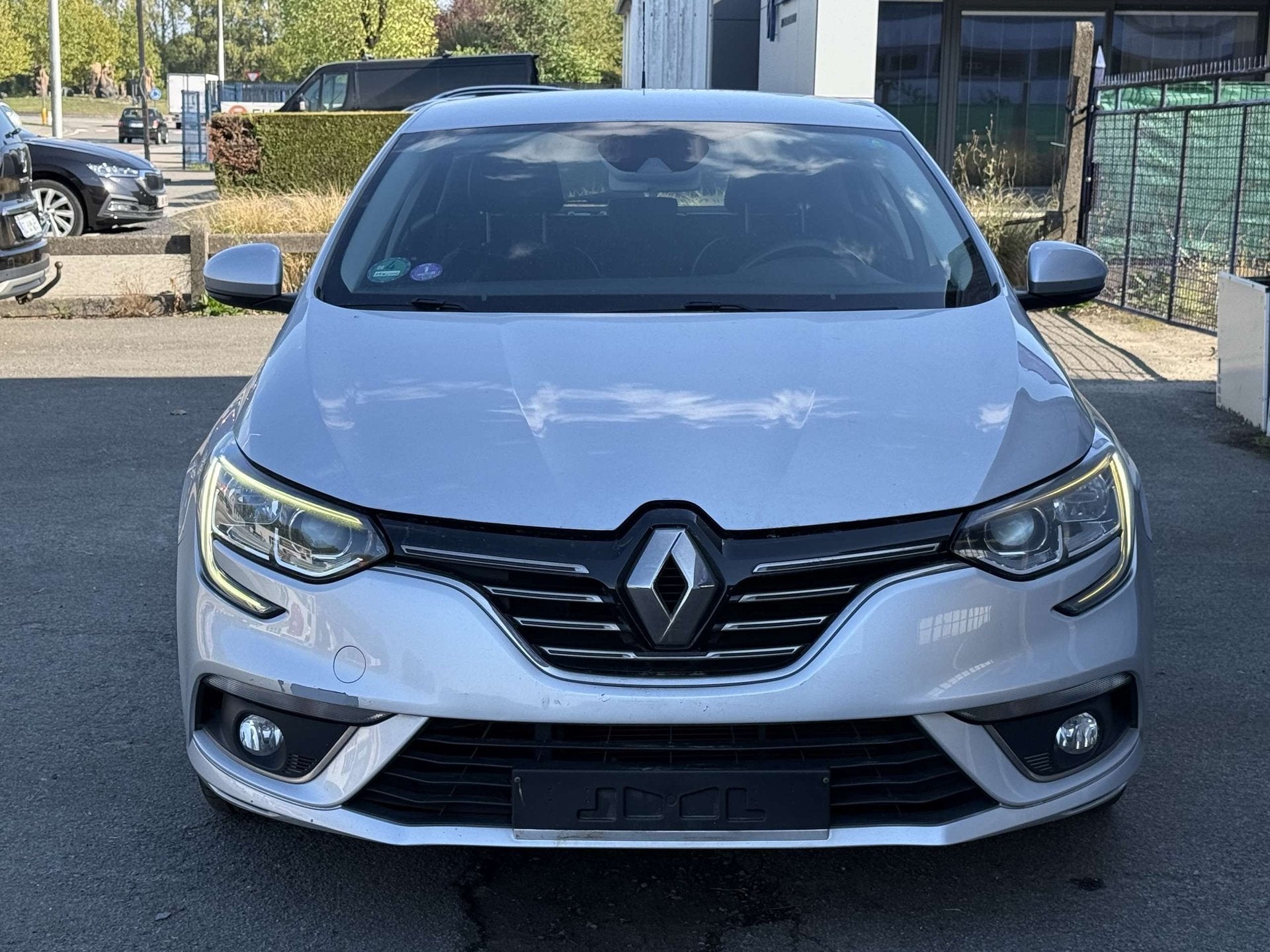 Renault Megane Megane 1.2 TCe Energy Zen 1 Jaar Garantie, Auto's, Dealer onderhouden, Gebruikt, Euro 6, 4 cilinders