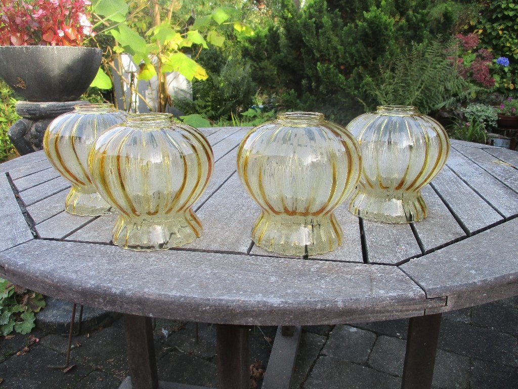 Set van 4vier vintage geribbelde amberkleurige lampenkappen, Ophalen, 10 cm, Geel, Zo goed als nieuw