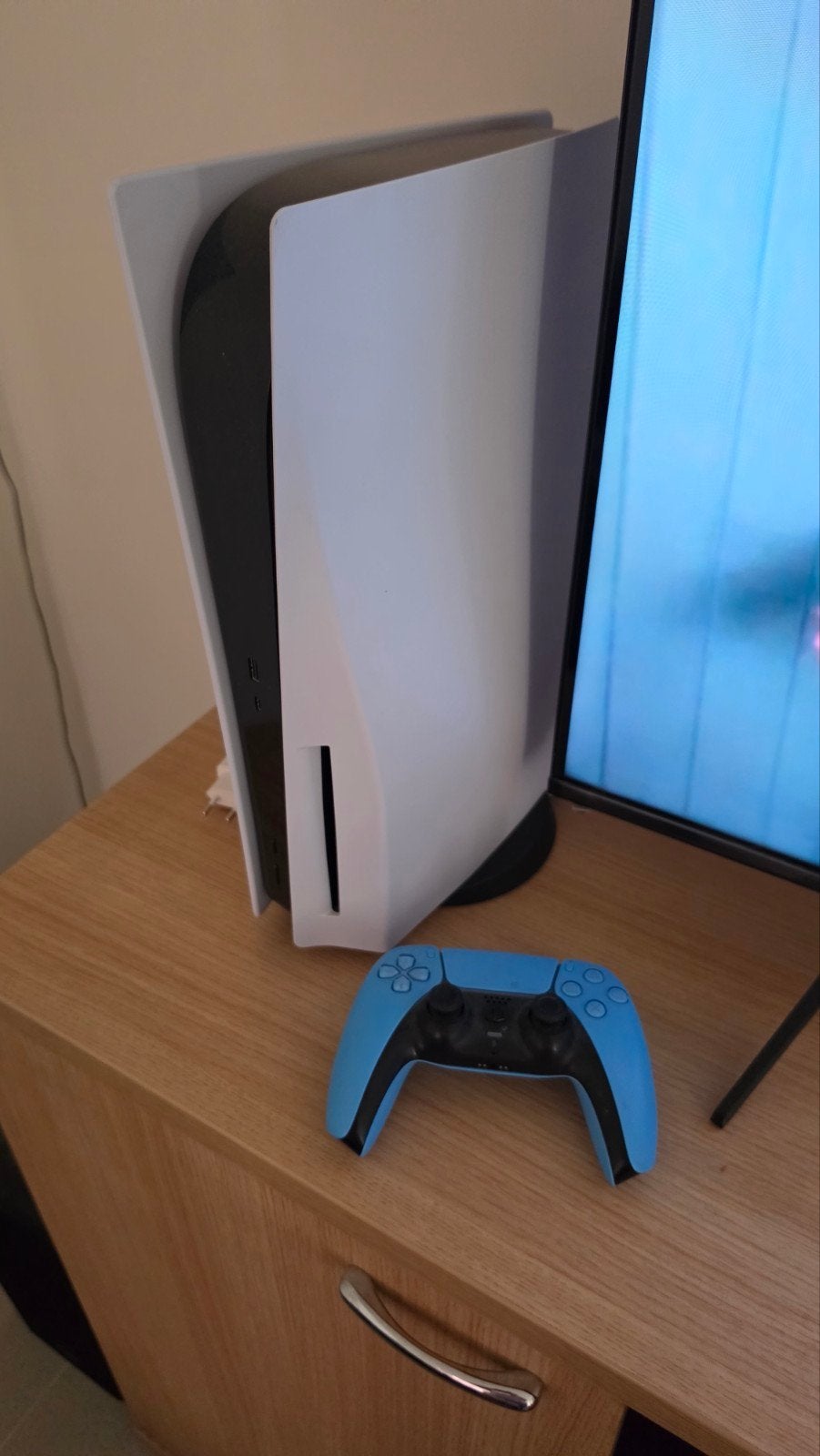 te ruil ps5+ controler baby blue, Games en Spelcomputers, Spelcomputers | Sony PlayStation 5, Ophalen, Gebruikt, Playstation 5