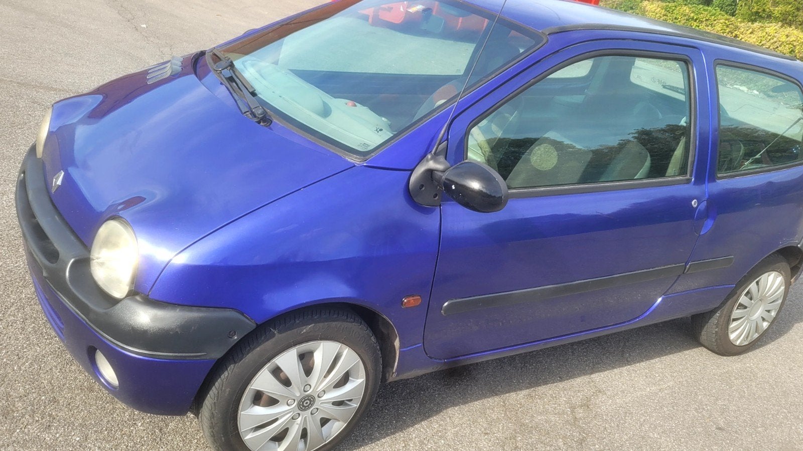 RENAULT TWINGO 2000+1.2ES+CTOK +DEMANDE D'IMMATRI 999EU, Radio, Entreprise, Boîte manuelle, https://public.car-pass.be/vhr/dc578e0e-f35f-4200-9bfc-1ddb1d08bccf