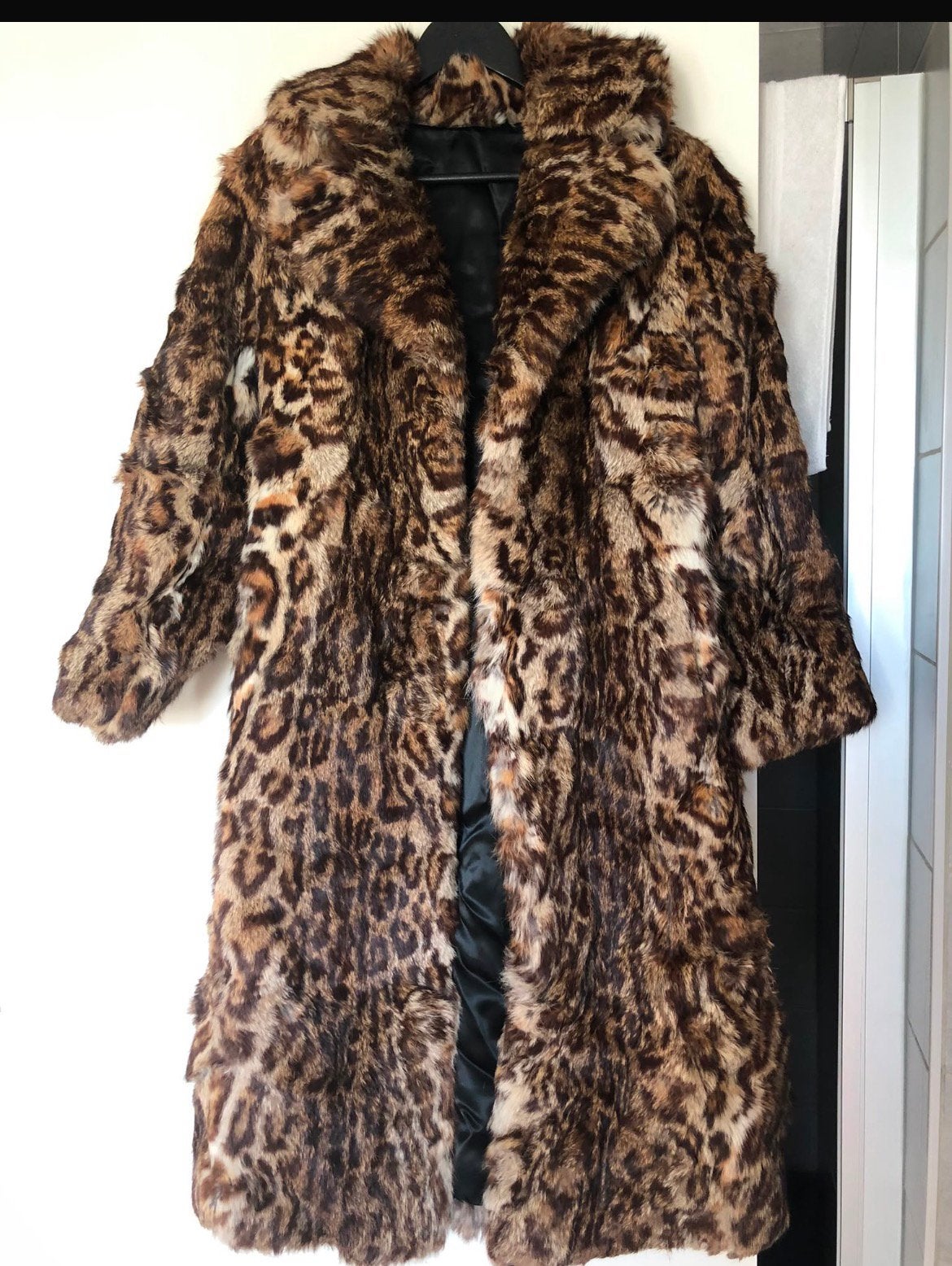 Prachtige echte bontjas ongeveer maat 38 kleine 40, Kleding | Dames, Jassen | Winter, Ophalen, Zo goed als nieuw, Maat 38/40 (M)