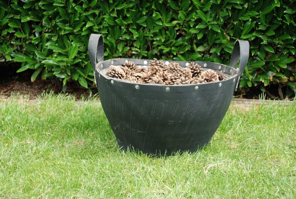 mand in rubber, Ophalen, Hout, Mand