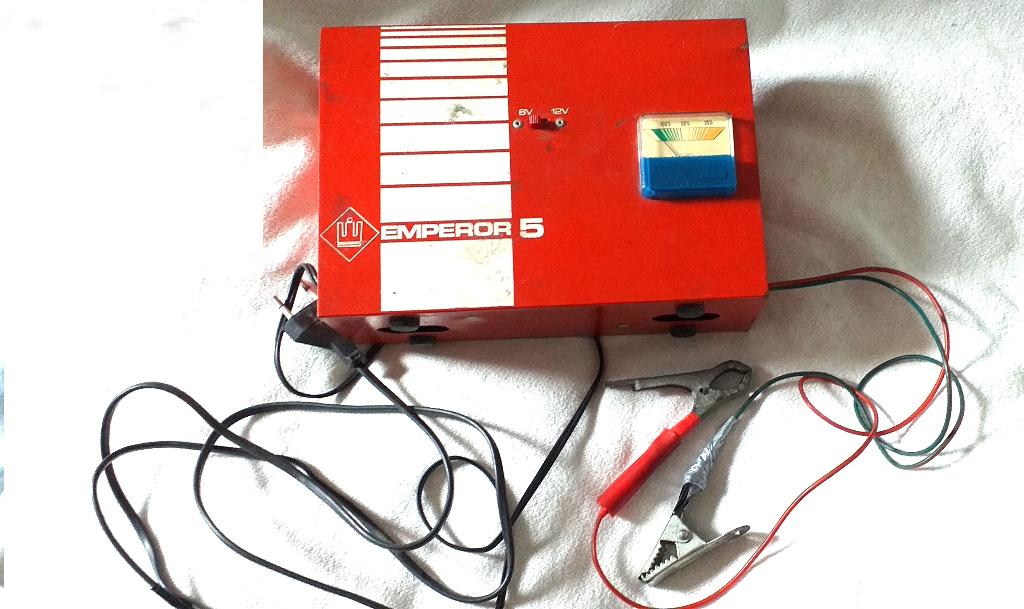 chargeur de batteries AUTO  6V - 12V, Envoi