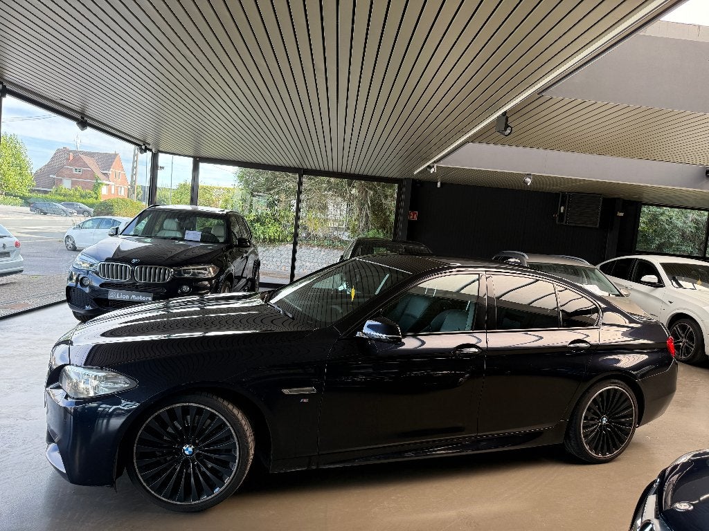 BMW 520 D BERLINE M-SPORT LEDER*NAVI*EURO 6* 20 INC VELGEN, Cuir, Entreprise, Noir, 2240 kg