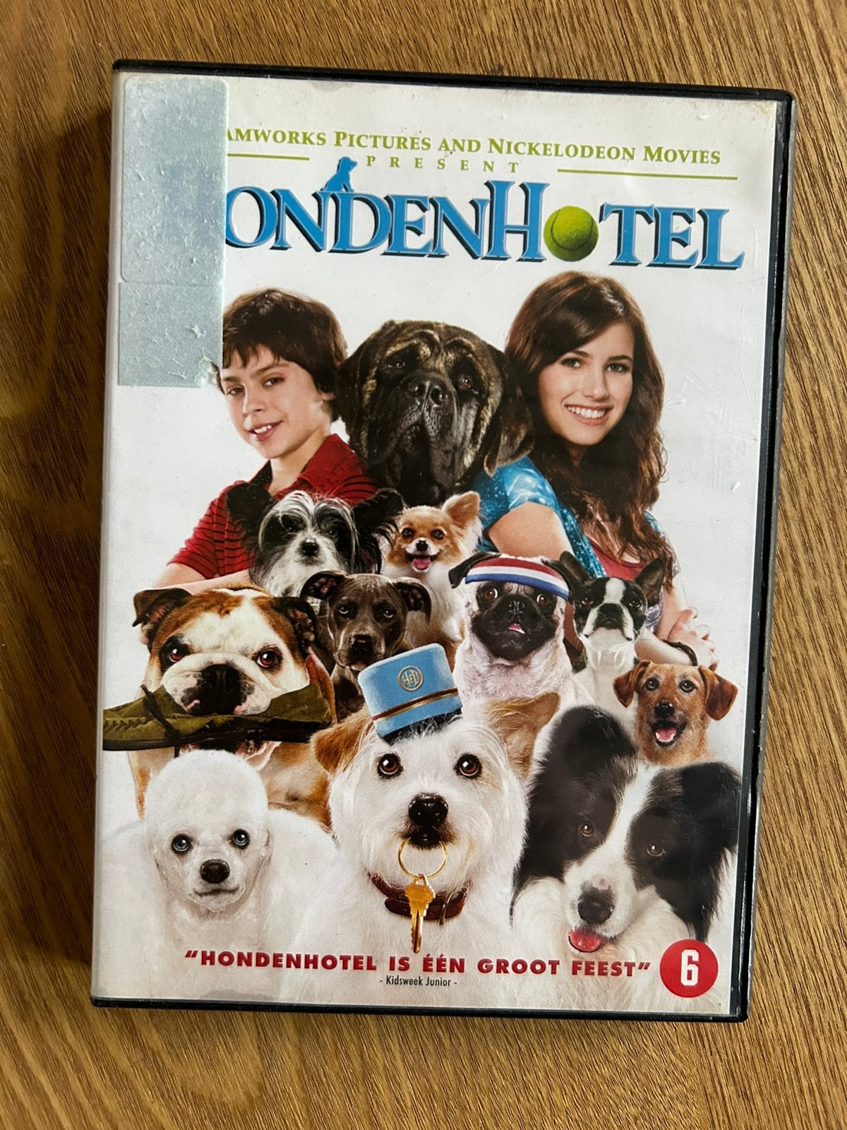 DVD Hondenhotel, Ophalen of Verzenden, Zo goed als nieuw, Dieren, Vanaf 6 jaar