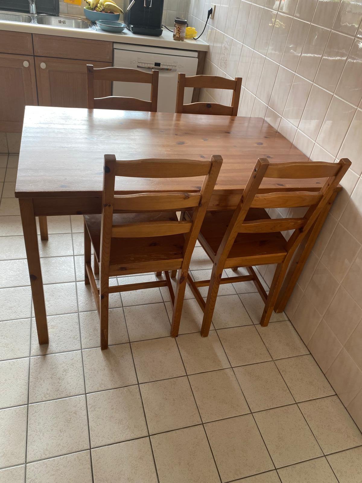 Tafel met stoelen, Ophalen, Gebruikt, Hout, 4 tot 6 stoelen