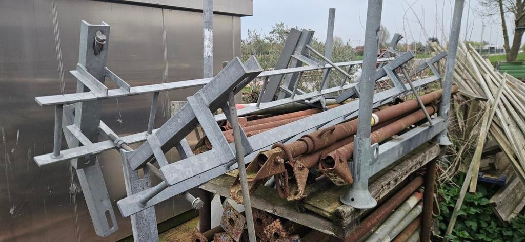 Stalen gegalvaniseerde ladders, Ophalen
