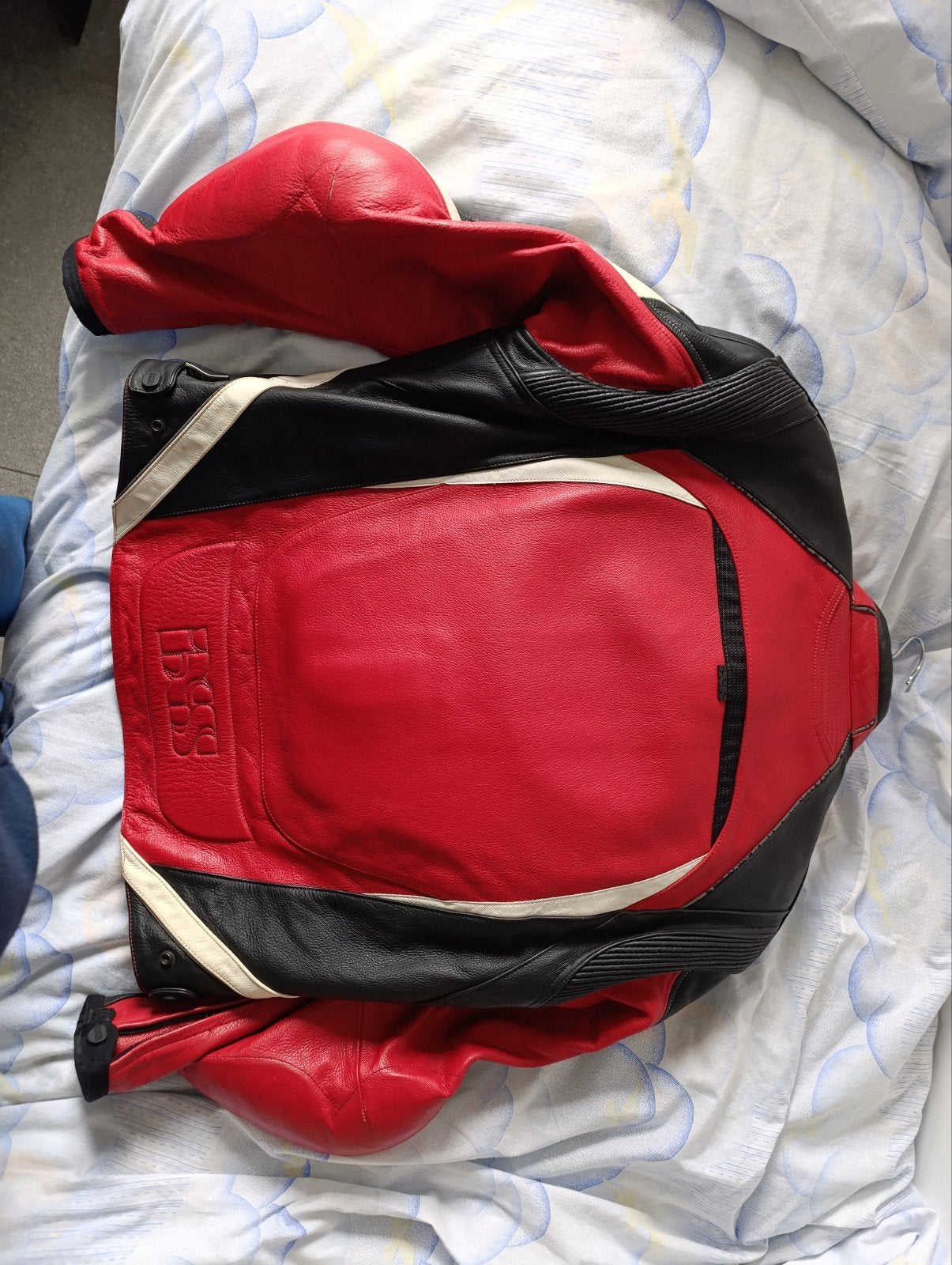 Veste en cuir moto, Motos