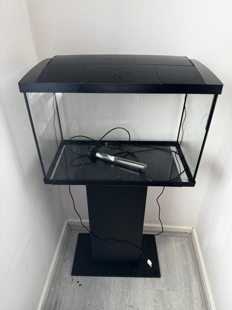 Aquarium avec meuble, Aquarium vide, Comme neuf, Enlèvement, Superfish