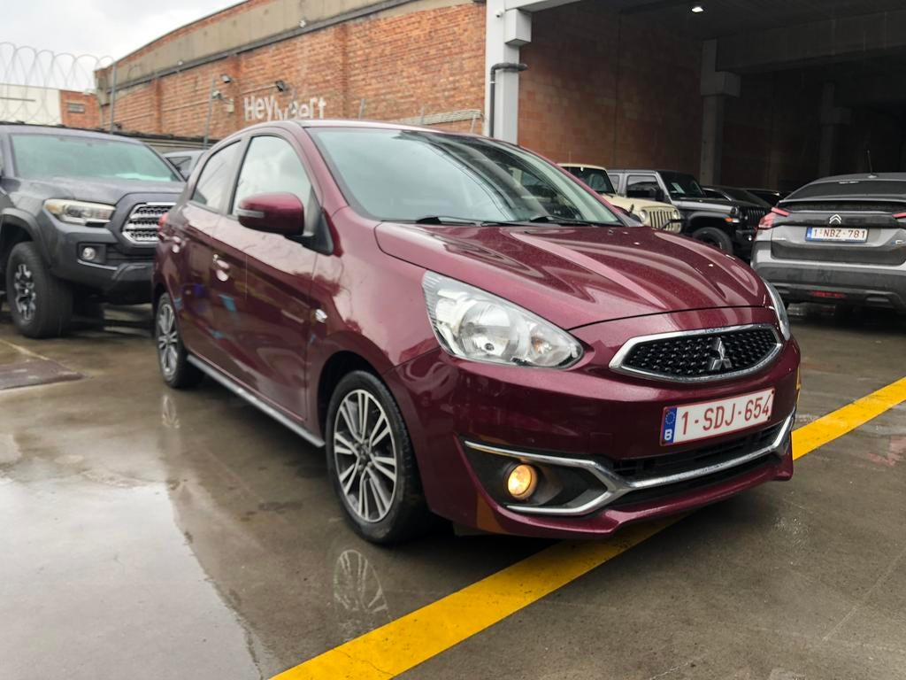 Mitsubishi space star 1,2 essence annee 2017 66000 km!!, Auto's, Mitsubishi, Euro 6, Bedrijf, 5 zetels, Climate control