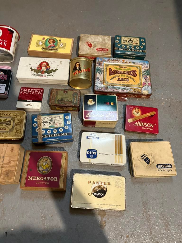 Grande collection de boîtes à cigares, Collections, Boîte en métal, Enlèvement ou Envoi, Comme neuf
