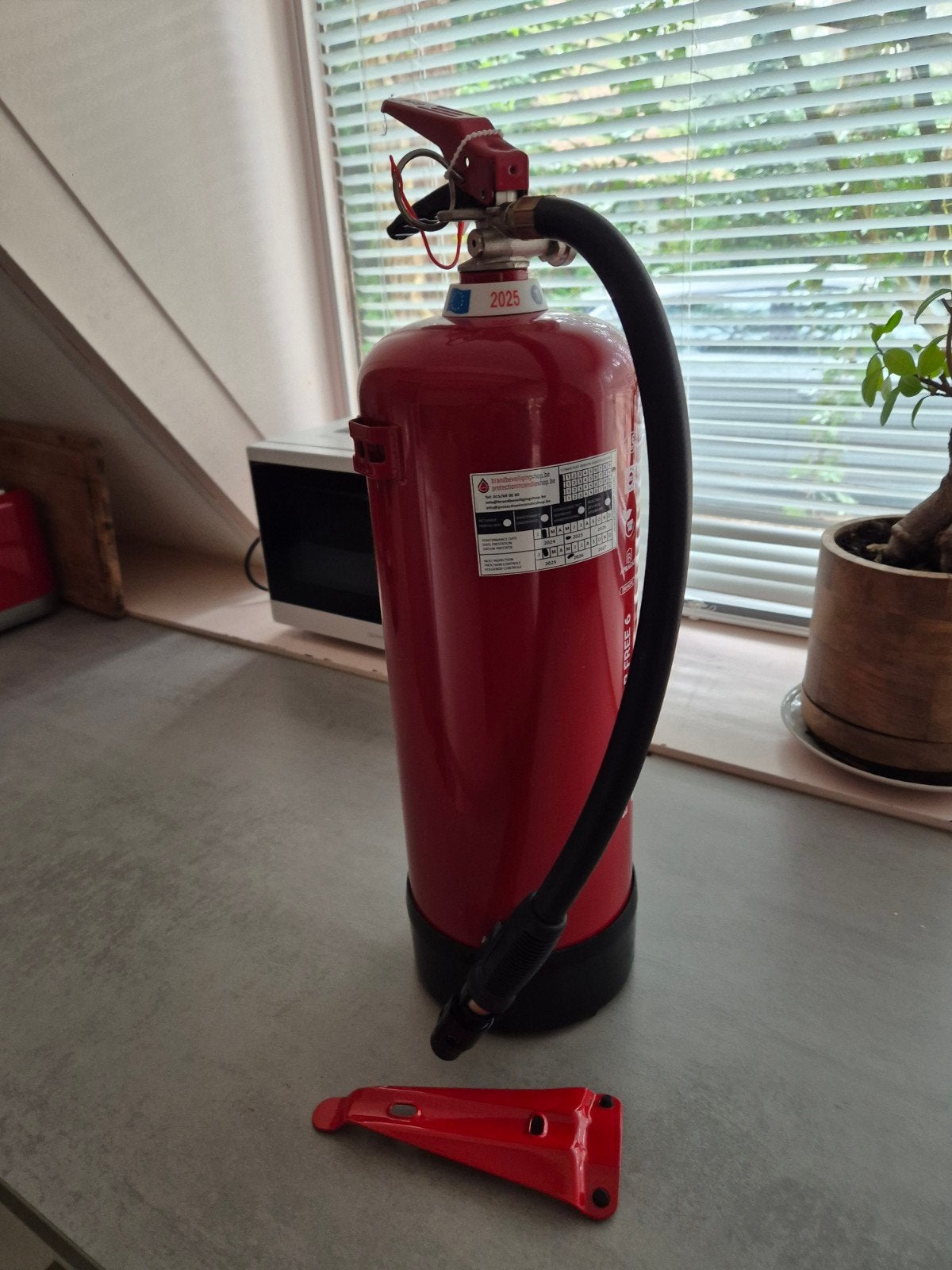 Schuimblusser 6 L -2025, Huis en Inrichting, Brandblussers en Brandkasten, Ophalen of Verzenden