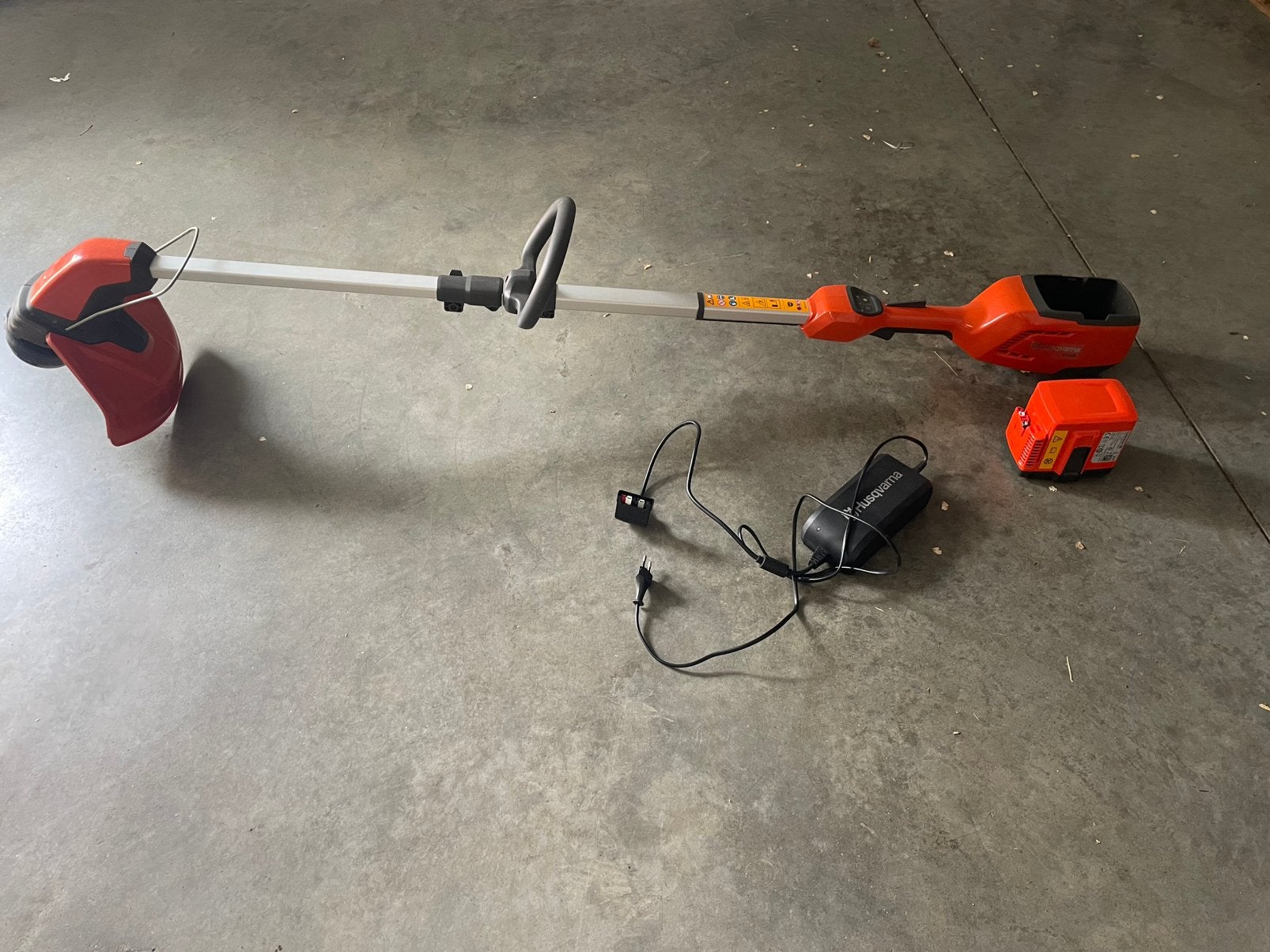 HUSQVARNA 115il KIT COMPLET AVEC ACCU, Enlèvement, Comme neuf