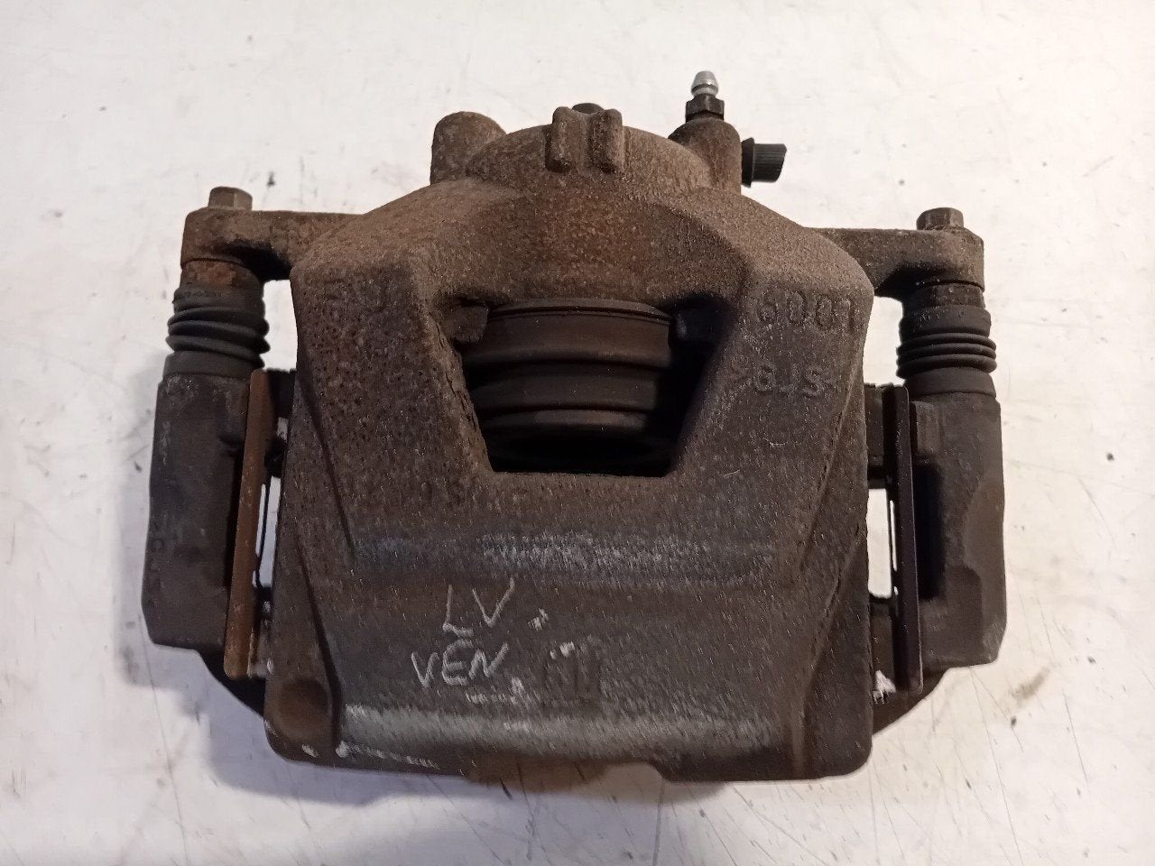 Remklauw links voor Daewoo/Chevrolet Aveo, Onderdelen@venauto.nl, Van der Ven Autorecycling B.V., Gebruikt, Ettenseweg 76, 4706 PB Roosendaal, The Netherlands