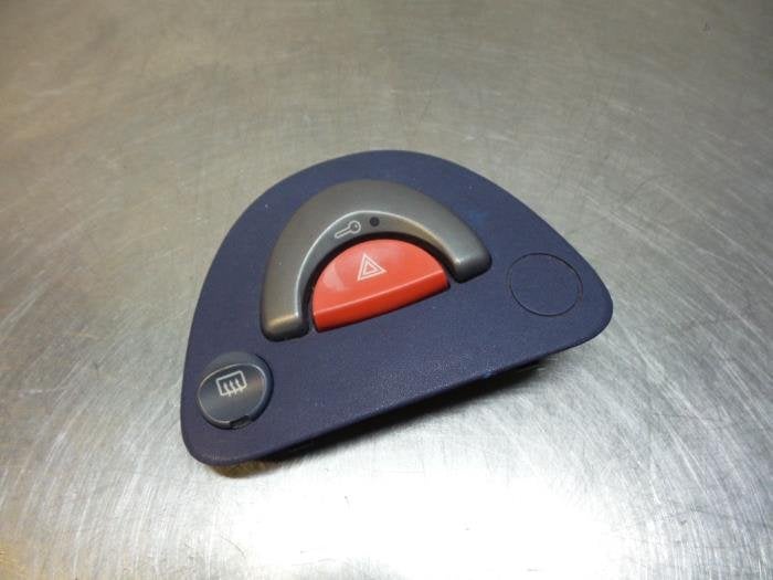 Commutateur éclairage d'urgence d'un Smart Fortwo, -, Utilisé, -, Smart