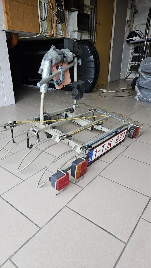 Porte-vélos (4 vélos) sur attache remorque, Enlèvement