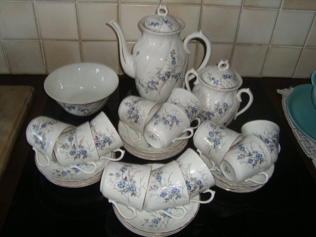 Porseleinen koffieservies; Baudour, Defuisseaux., Ophalen