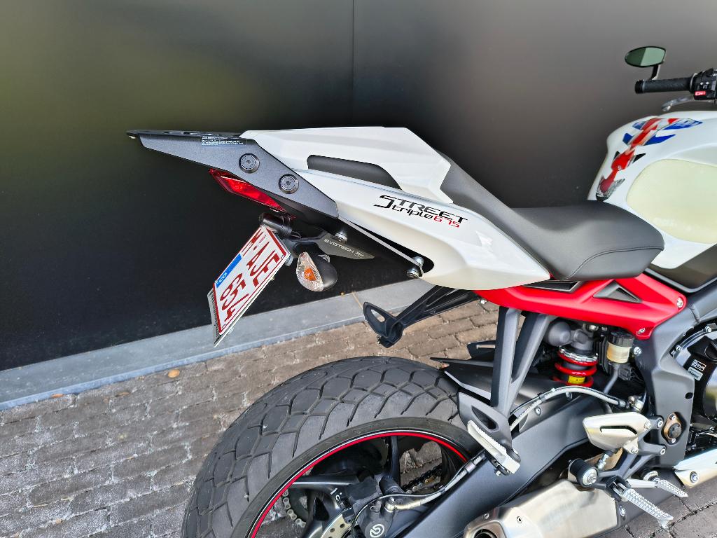 Triumph Street Triple bagagerek SW-Motech Alu-Rack, Motoren, Accessoires | Koffers en Tassen, Ophalen, Gebruikt