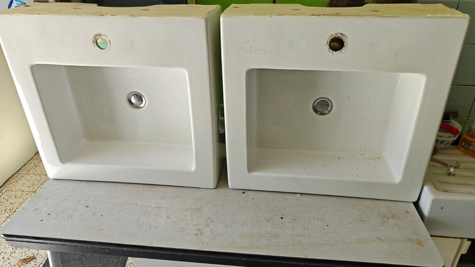 2 lavabo's van het merk FLAMINIA, Ophalen