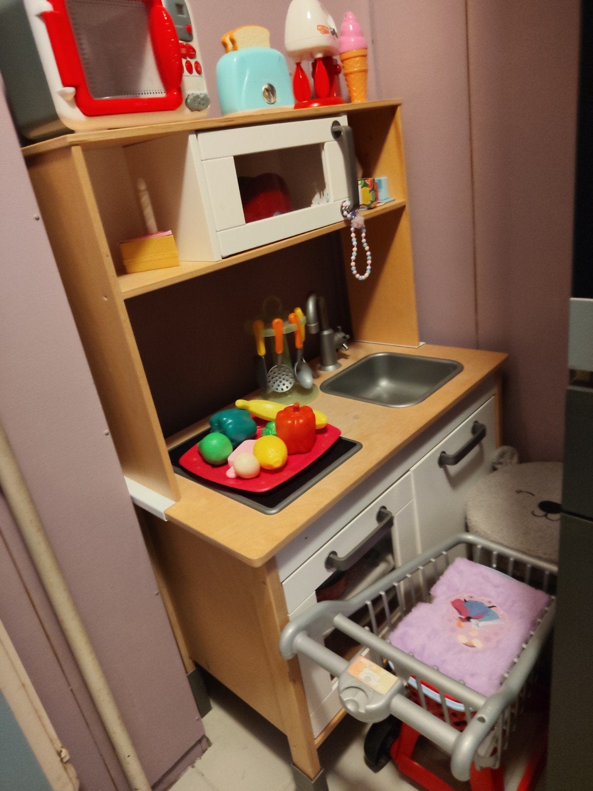 Speel keuken met veel toebehoren..niet alles staat op foto., Ophalen
