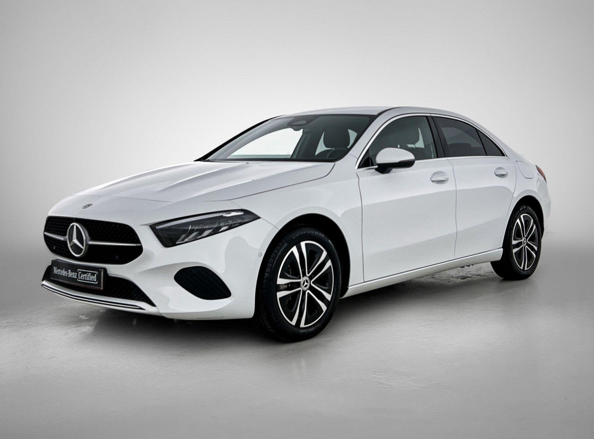 Mercedes-Benz A-klasse 250 e Berline Business Line | Verwarm, Auto's, Gebruikt, Euro 6, 16 kWh, Wit