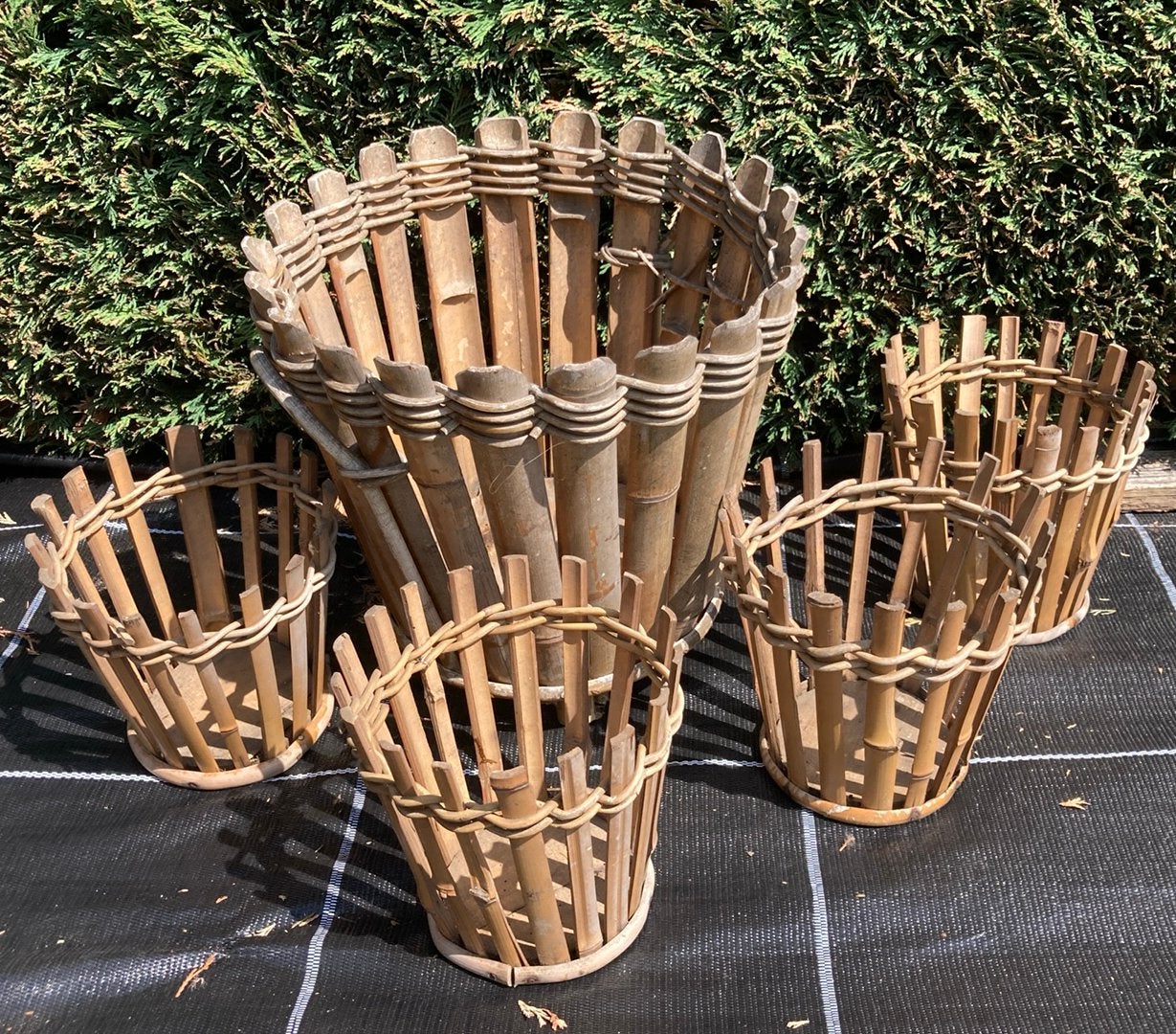 4+1 antieke bamboe sierpot, Tuin en Terras, Bloempotten, Ophalen, Overige materialen, Gebruikt, Rond