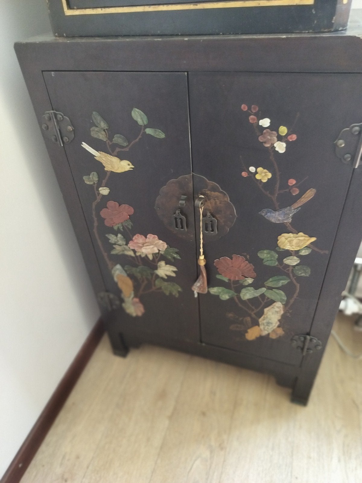 Mooi zwart Chinees kastje, Maison & Meubles, Armoires | Secrétaires, Enlèvement