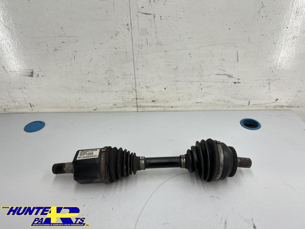 Aandrijfas linksvoor Volvo V70/S60 ('06-'08) 30759007, Gebruikt, Ophalen of Verzenden, Volvo, Volvo