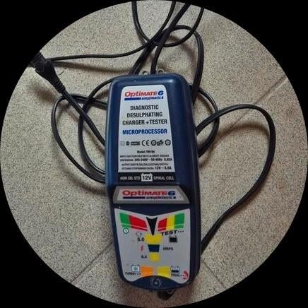 Moto/Auto/Bat: Chargeur/Désulfateur Optimate 6 + accessoires, Ophalen of Verzenden