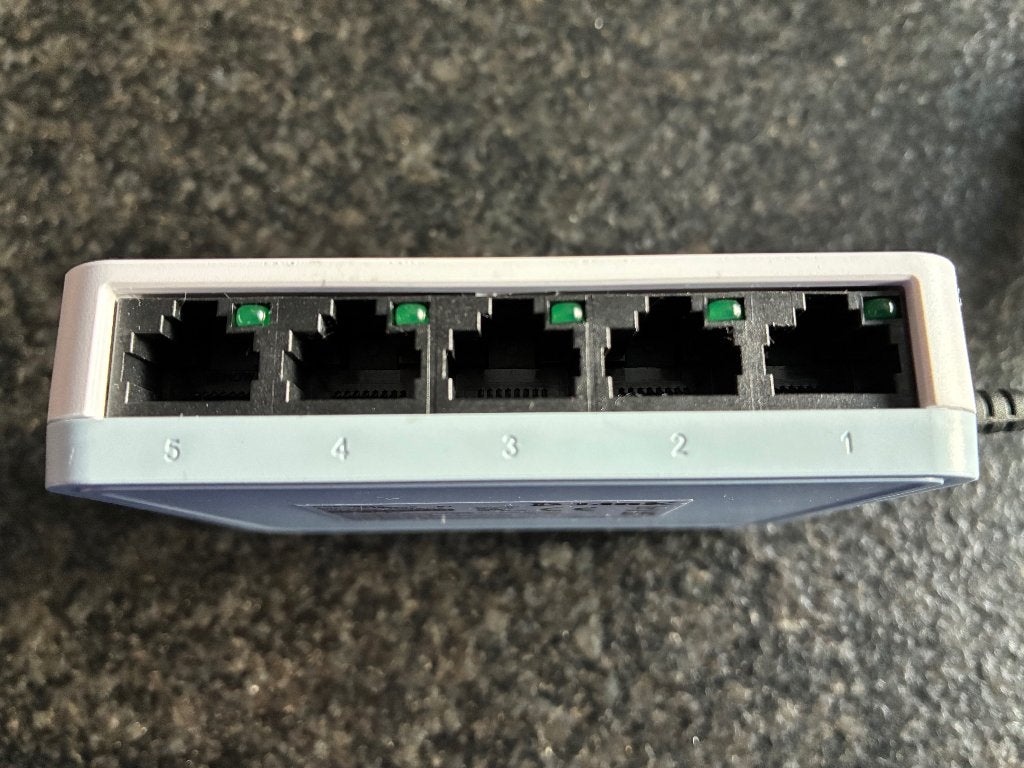 SWITCHES, Computers en Software, Netwerk switches, Ophalen, Nieuw