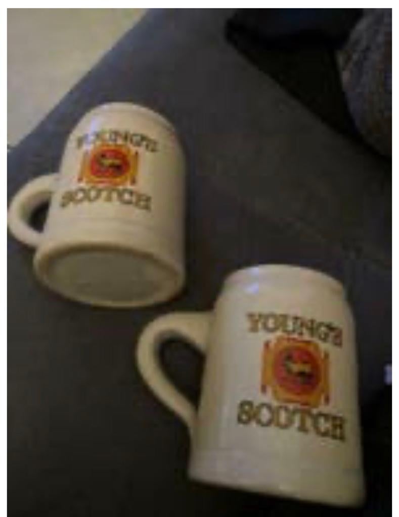 2 chopes à bière young's scotch, Collections, Enlèvement ou Envoi, Comme neuf, Chope(s), Autres marques