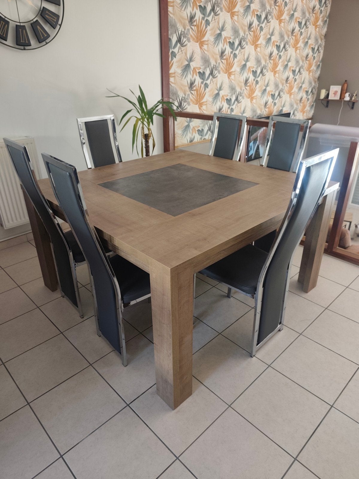 table carrée 140 x 140 + 6 chaises état neuf, Maison & Meubles, Neuf, 4 à 6 chaises