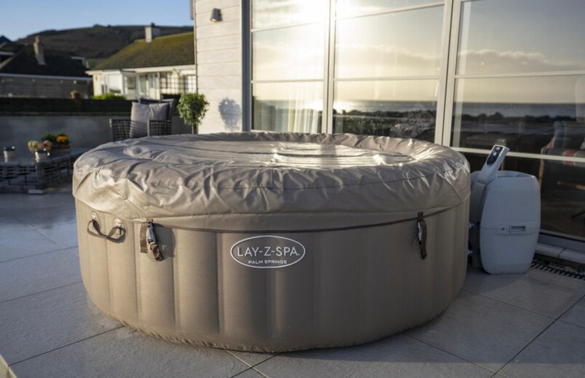 Jacuzzi, Enlèvement, Comme neuf, Pompe, Gonflable